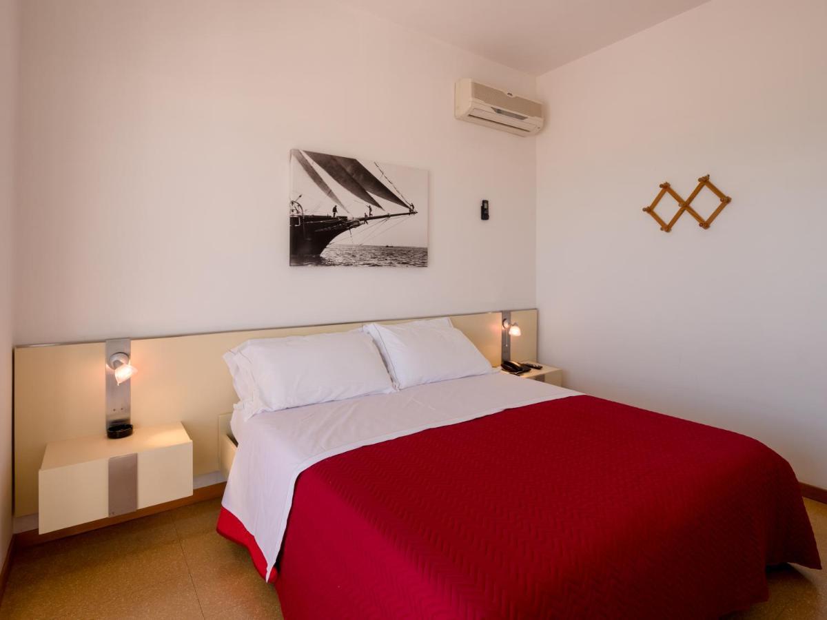Hotel Europa سينِغاليا المظهر الخارجي الصورة