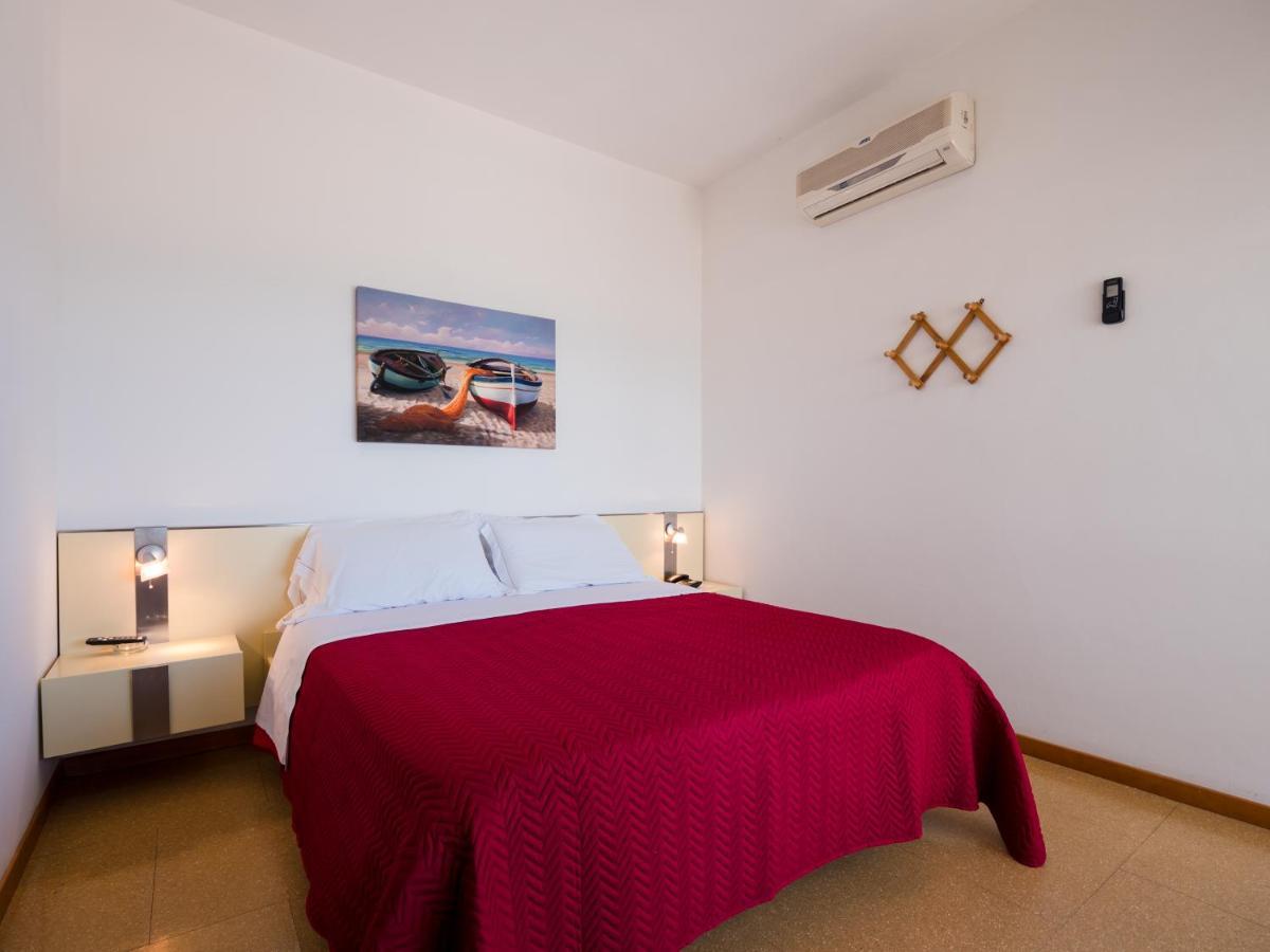 Hotel Europa سينِغاليا المظهر الخارجي الصورة